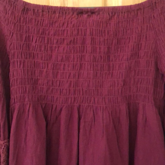 Off Shoulder Wine Smock Top - Picture 7 of 8